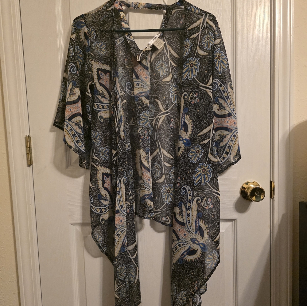 Say What? Paisley Sheer Kimono in Black and Cream